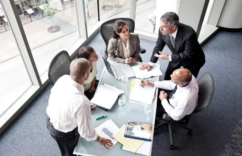 Software de gestão de pessoas e desenvolvimento de equipas